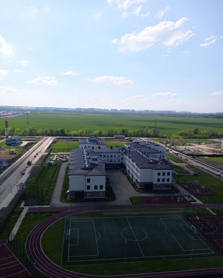 квартира г Краснодар р-н Карасунский ул им. Виктора Нарыкова 10 фото 1