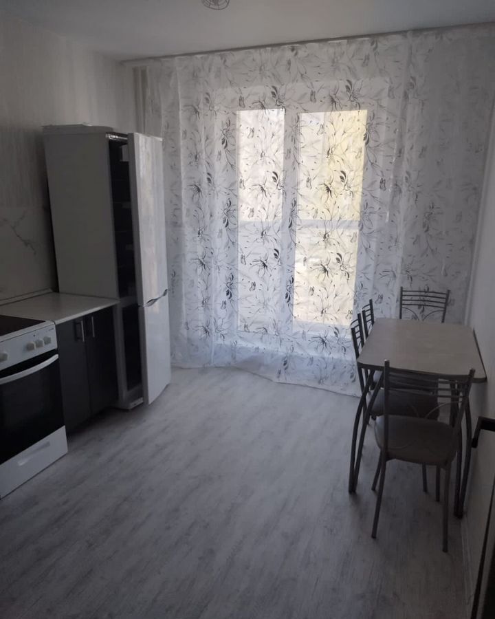 квартира г Челябинск р-н Курчатовский ул Маршала Чуйкова 32а фото 2