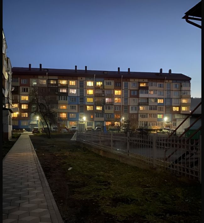 квартира г Горно-Алтайск ул. Григория Чорос-Гуркина, 74 фото 2