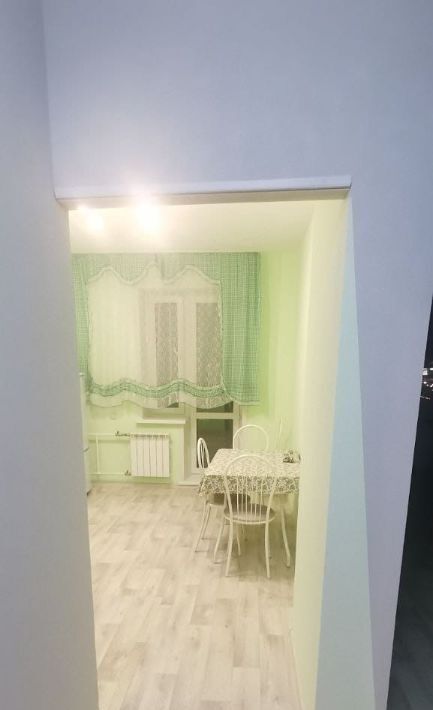 квартира г Красноярск р-н Советский ул Партизана Железняка 38а фото 9