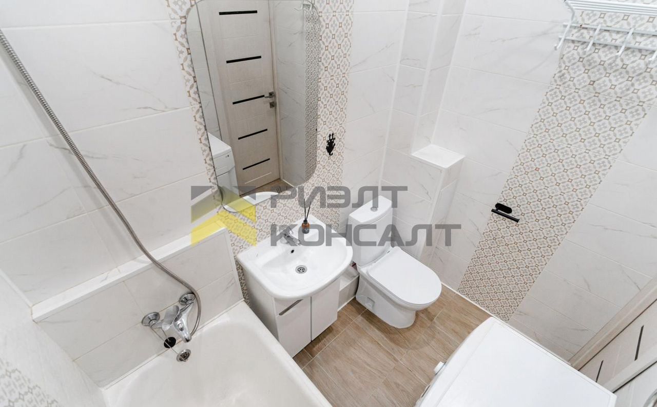квартира г Омск р-н Кировский ул Туполева 3б фото 18