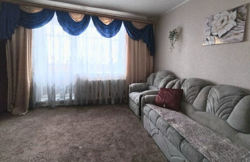 квартира г Тобольск мкр 7а 32а фото 2