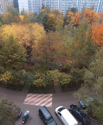 метро Крылатское б-р Осенний 10к/2 фото