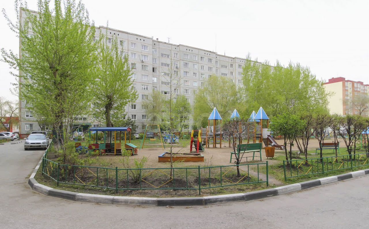 квартира г Омск р-н Кировский б-р Зеленый 10/2 6-й мкр-н фото 21