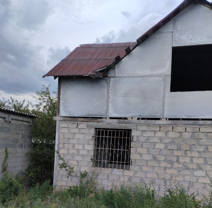 дом г Волгоград р-н Дзержинский ул. Зенитчиков фото 3