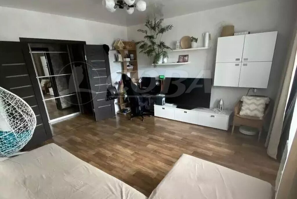 квартира г Тюмень ул Николая Ростовцева 12 фото 2
