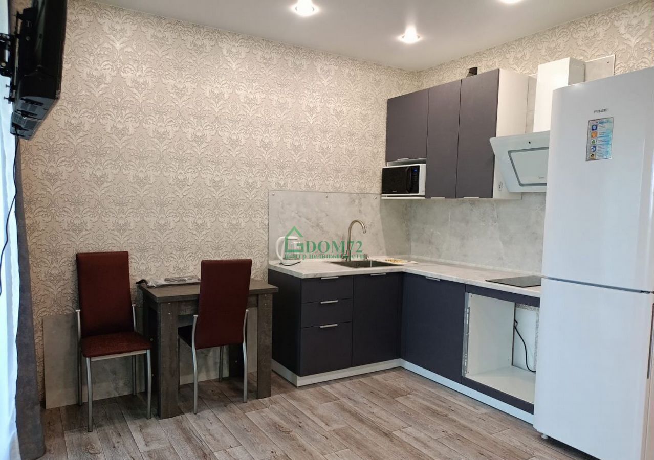 квартира г Тобольск р-н мкр Центральный 27 фото 1