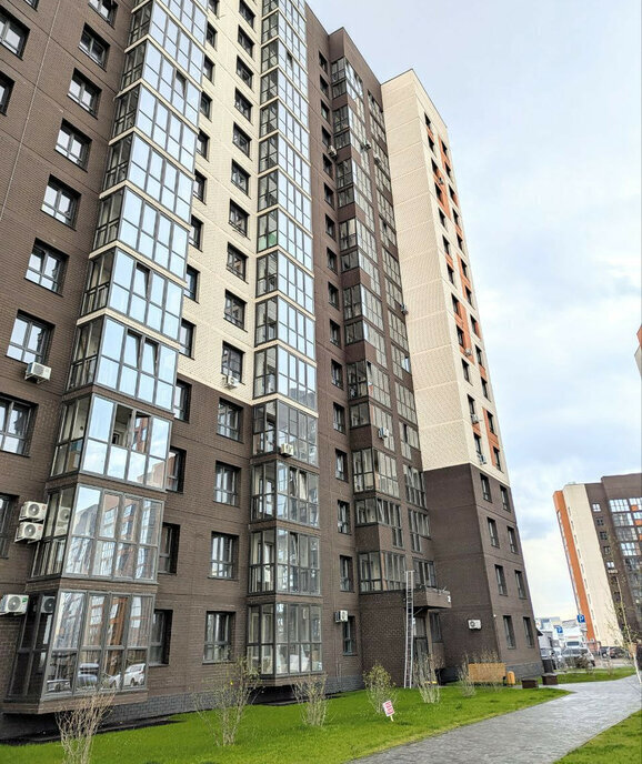 квартира г Барнаул тракт Павловский 196к/4 фото 1