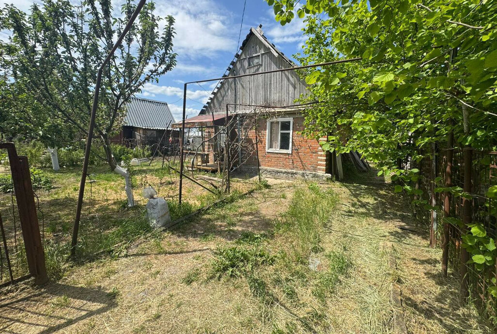 дом г Волгодонск снт Маяк фото 1