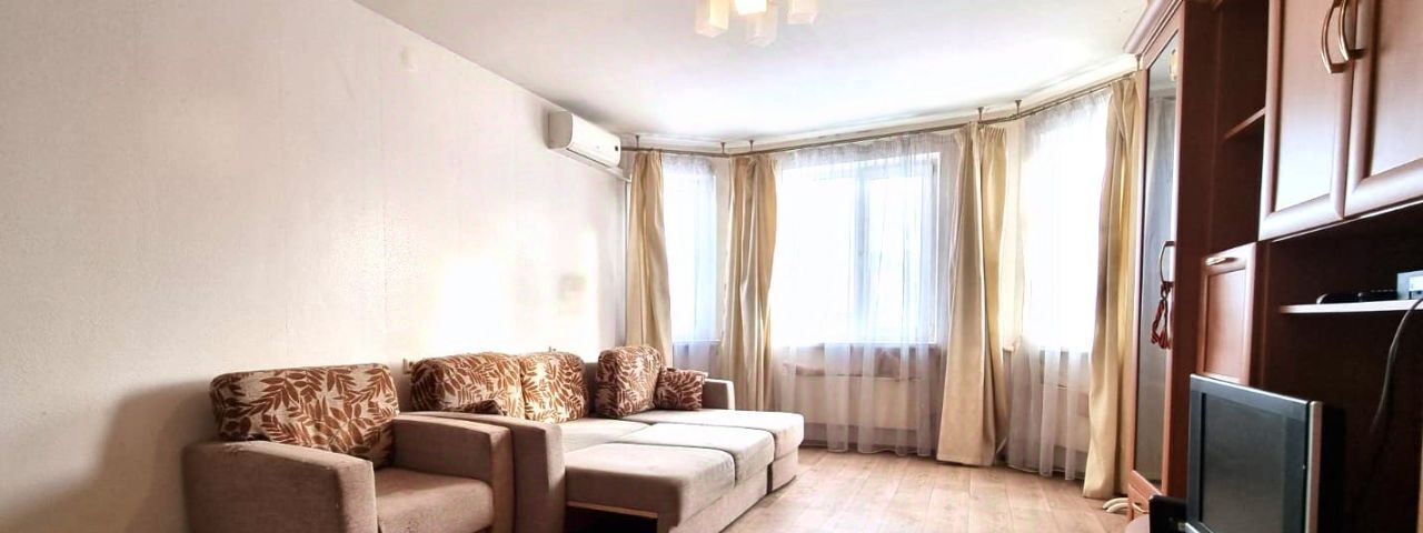 квартира г Нижний Новгород Стрелка Мещерское Озеро ул Карла Маркса 60 жилрайон фото 1