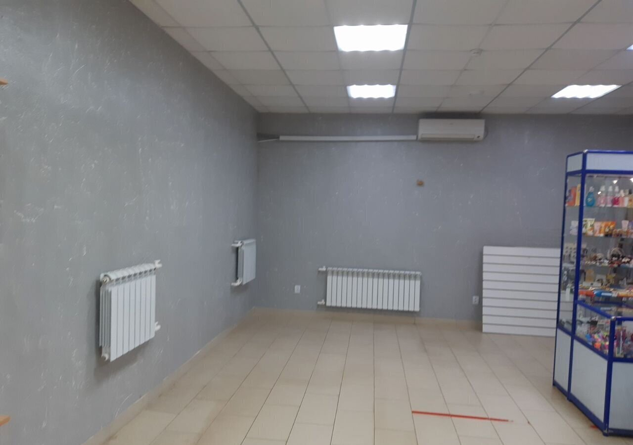 торговое помещение р-н Азнакаевский г Азнакаево ул Ленина 32 Республика Татарстан Татарстан, муниципальное образование Азнакаево фото 2