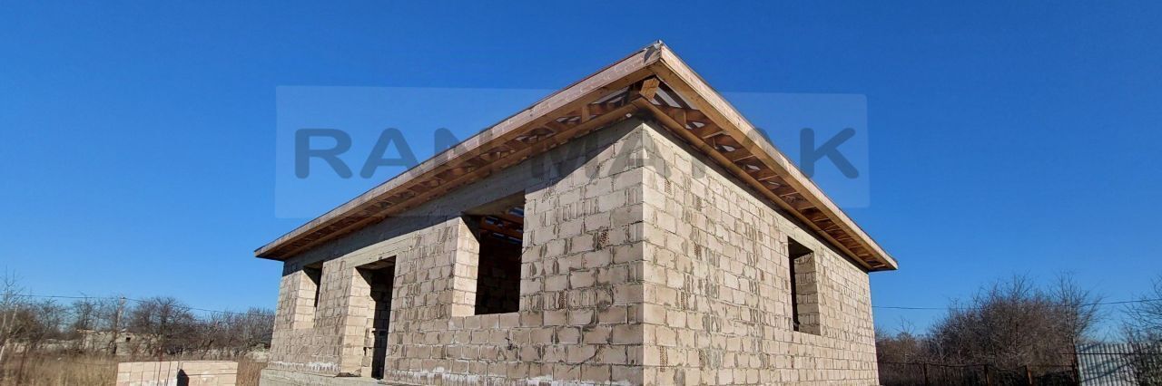 дом г Майкоп снт Коммунальник 2 ул Виноградная 8 фото 1