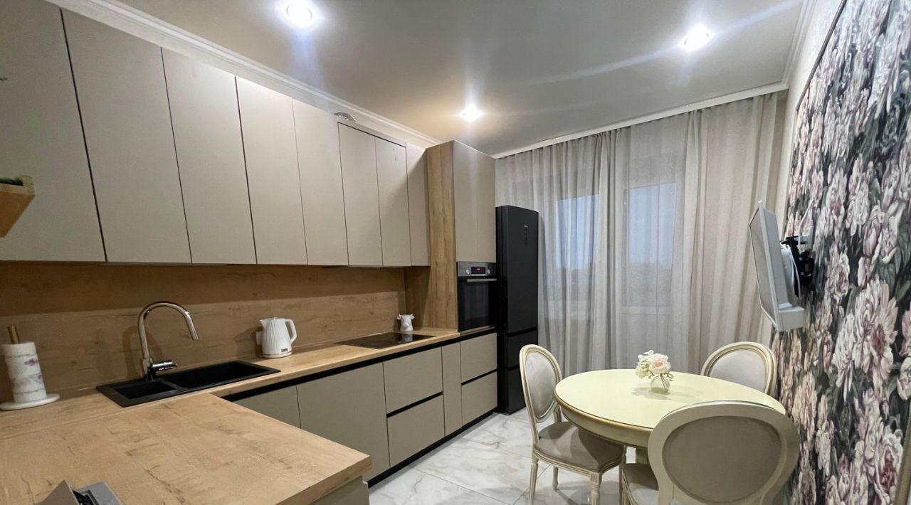 квартира г Омск р-н Центральный ул Челюскинцев 98а фото 9
