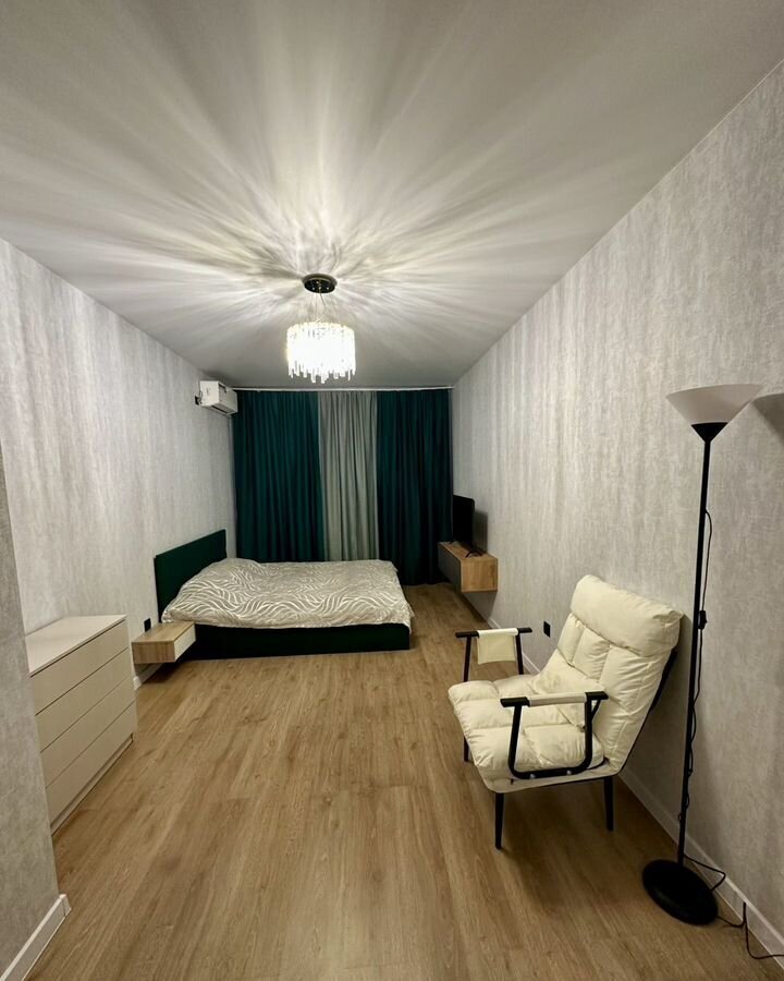 квартира г Краснодар р-н Прикубанский ул им. лётчика Позднякова 2к/23 фото 3