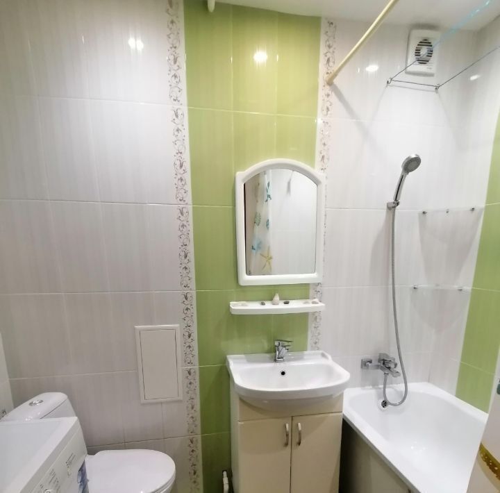 квартира г Волгоград р-н Тракторозаводский ул им. Быкова 11 фото 1