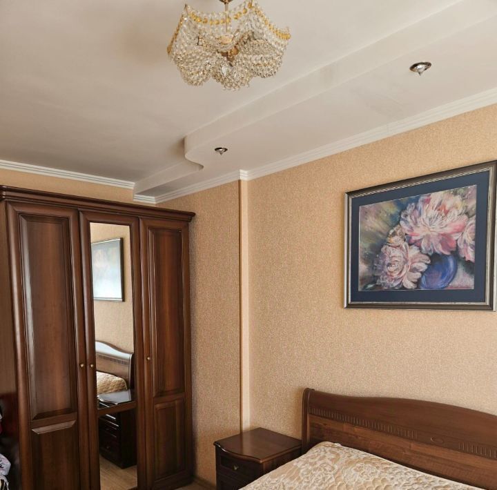 квартира г Омск р-н Кировский б-р Архитекторов 8к/1 фото 9
