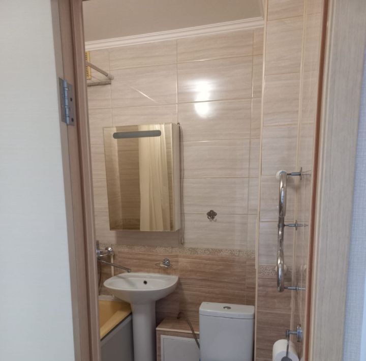 квартира г Омск р-н Центральный ул 21-я Амурская 24/1 Центральный АО фото 3