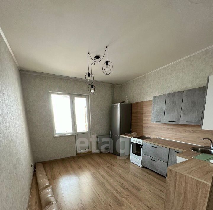 квартира г Сургут ул Иосифа Каролинского 14/2 30-й фото 5