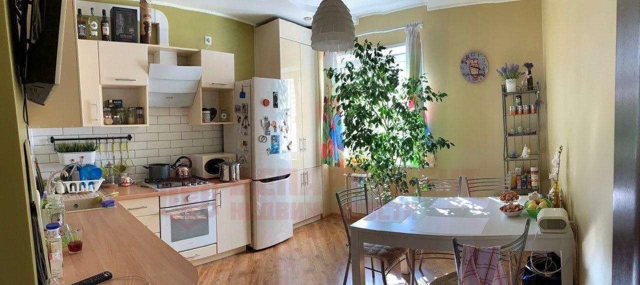 квартира г Астрахань р-н Кировский ул Куликова 85к/1 фото 2