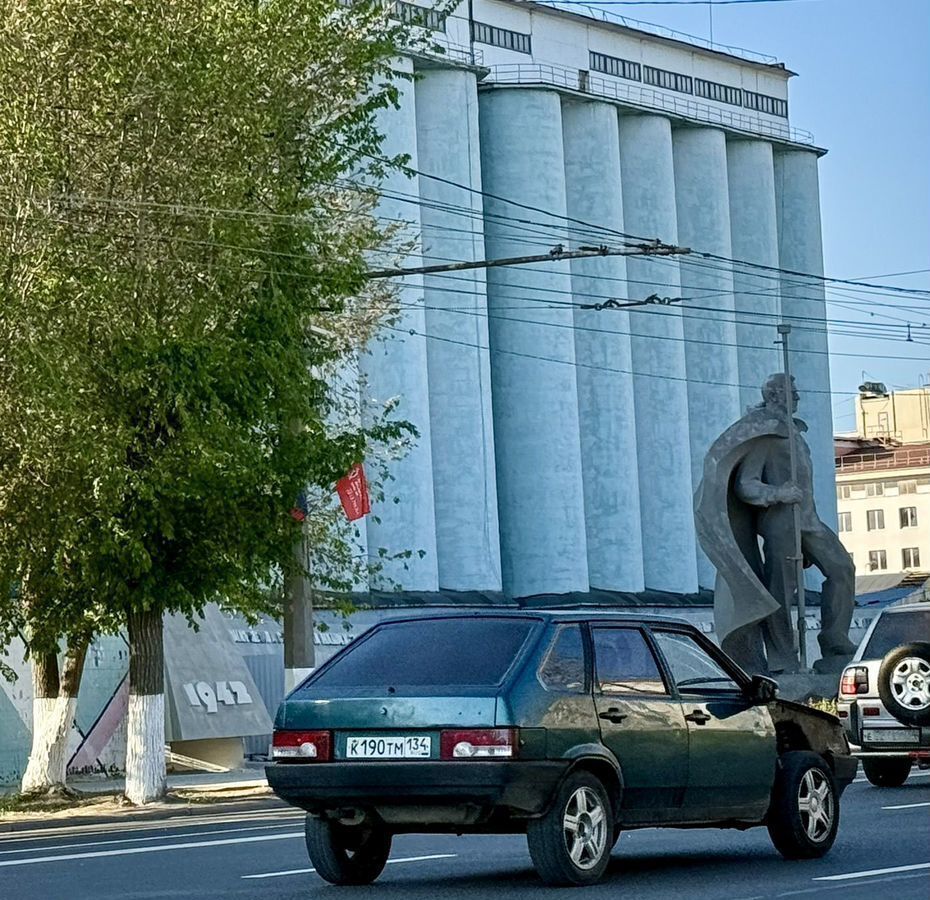 квартира г Волгоград р-н Ворошиловский ул Бобруйская 6 фото 25