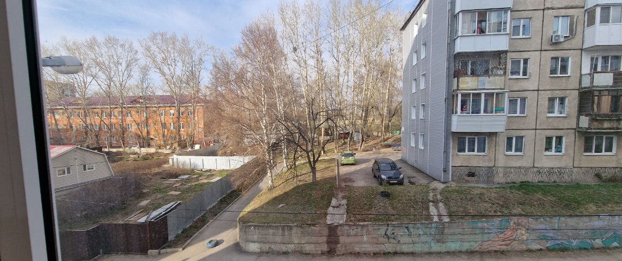 квартира г Иркутск р-н Свердловский ул Бородина 56 фото 2