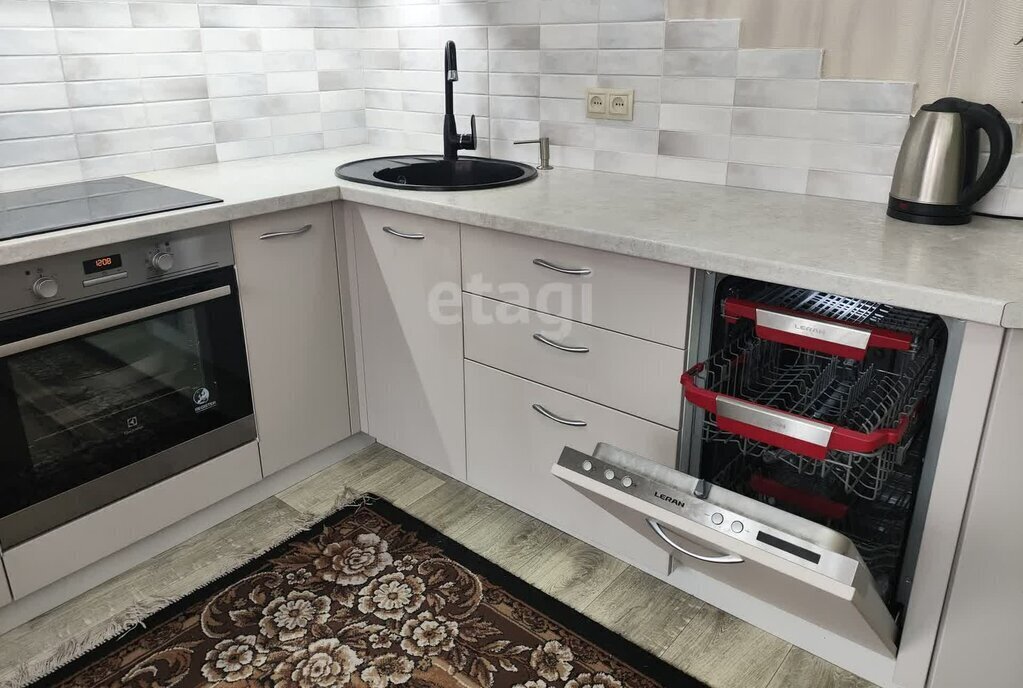 квартира г Абакан ул Генерала Тихонова 6 ЖК Парковый фото 5