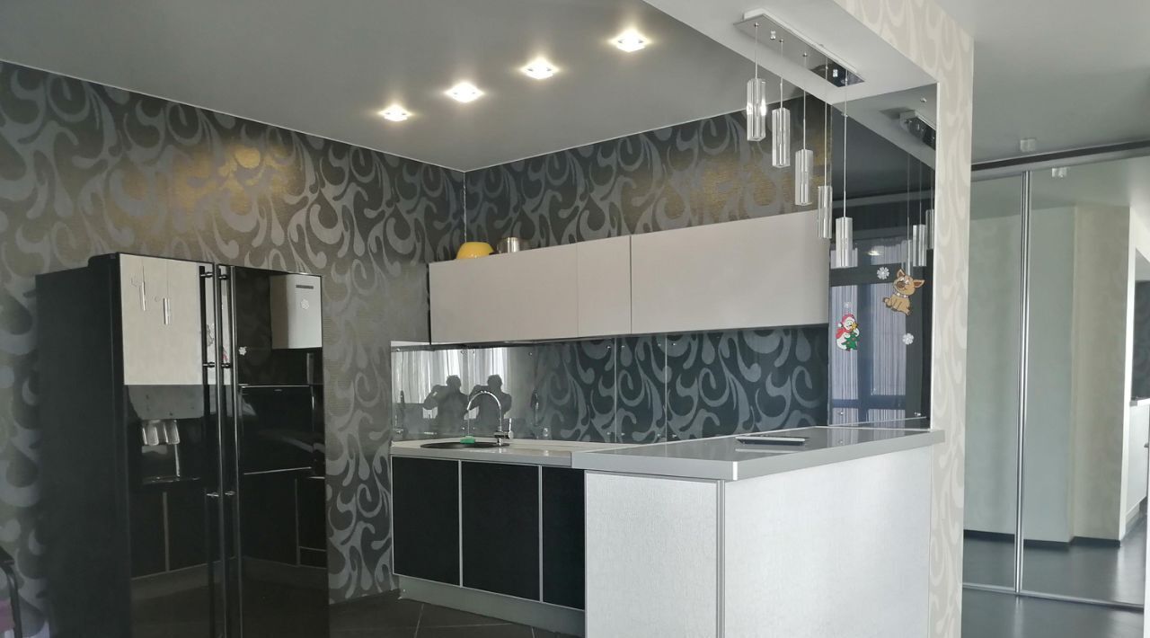 квартира г Омск р-н Кировский пр-кт Комарова 15к/1 фото 1