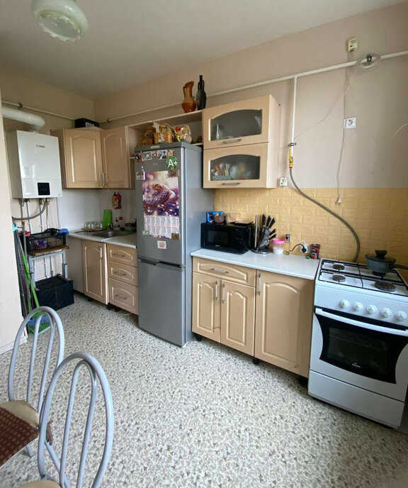 квартира г Ирбит ул Орджоникидзе 79а фото 2