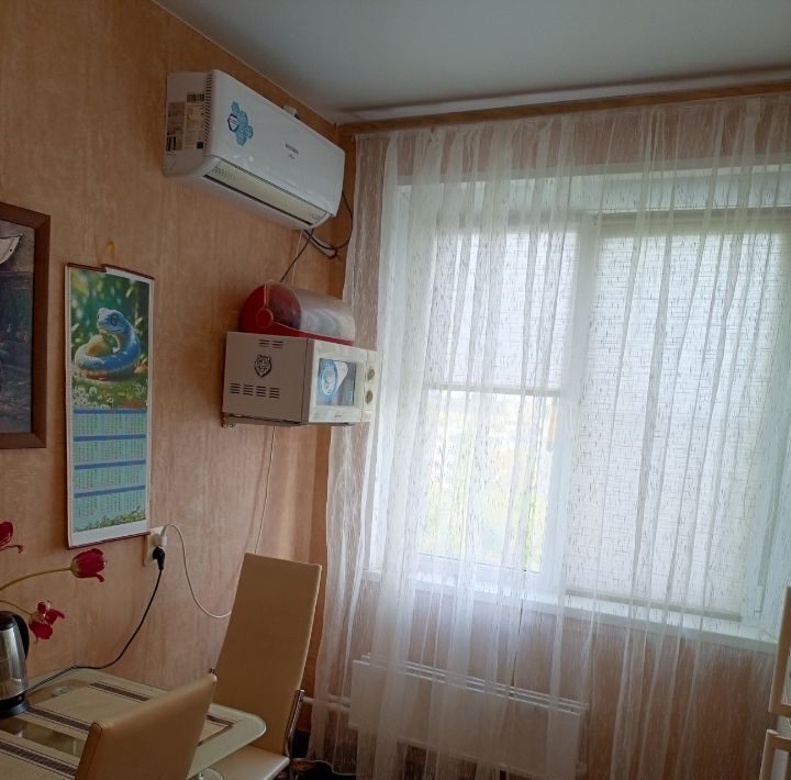 квартира г Волгоград р-н Тракторозаводский ул им. академика Богомольца 10 фото 4