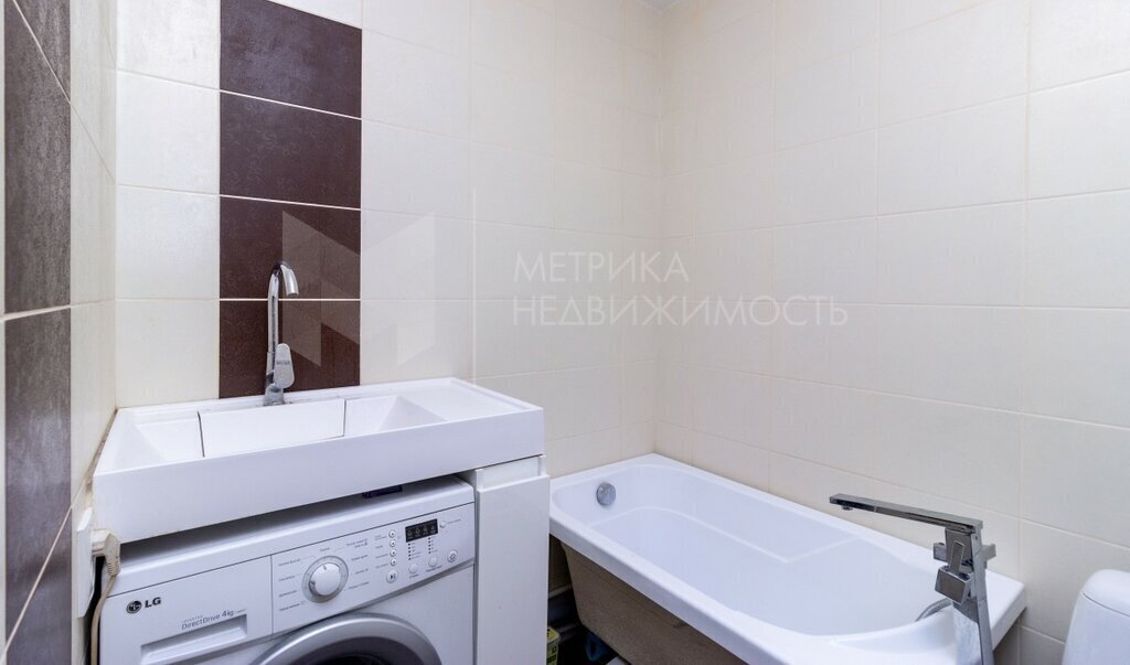 квартира г Тюмень ул Новоселов 12к/3 фото 12