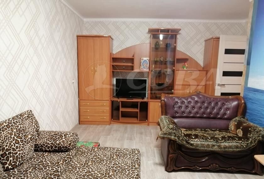 квартира г Тобольск 9-й мкр-н, 5Б фото 3