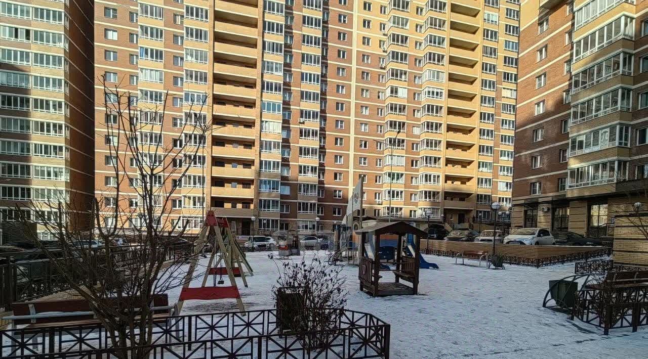 квартира г Иркутск р-н Октябрьский ул Семена Лагоды 4/1 фото 8