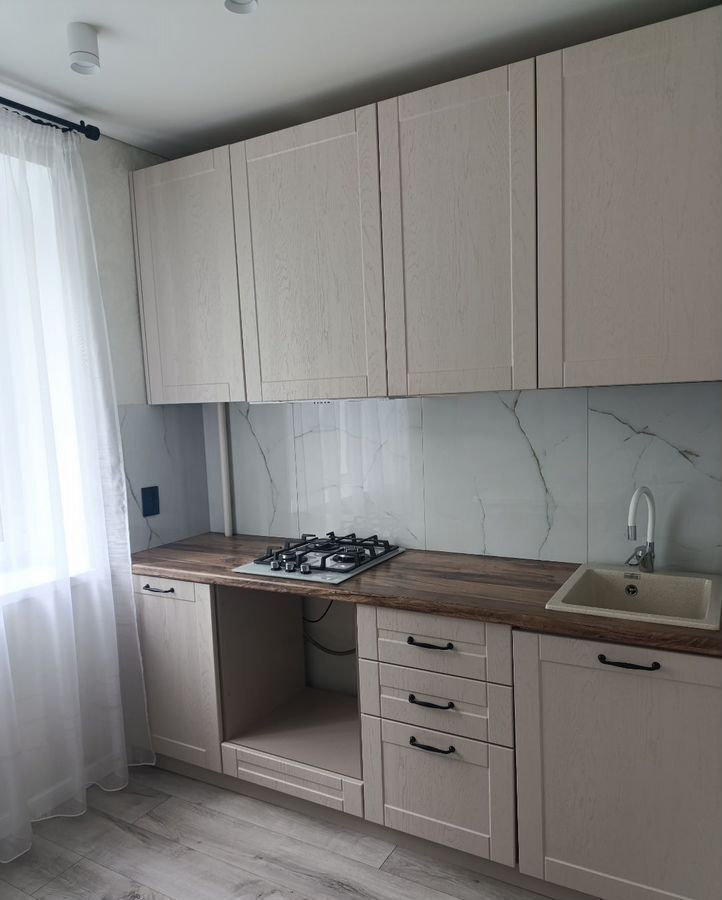 квартира г Саратов р-н Ленинский ул Мира 11а фото 5