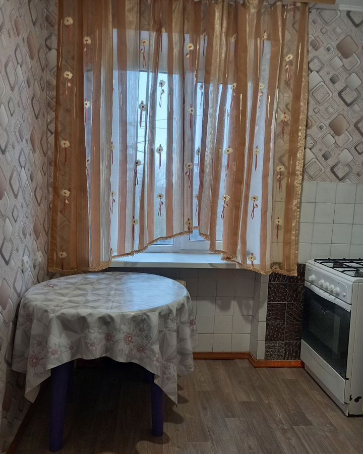 квартира г Черкесск ул Революционная 3 фото 2