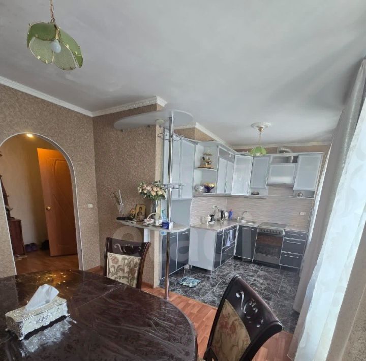 квартира г Белогорск ул Серышева 8 фото 2