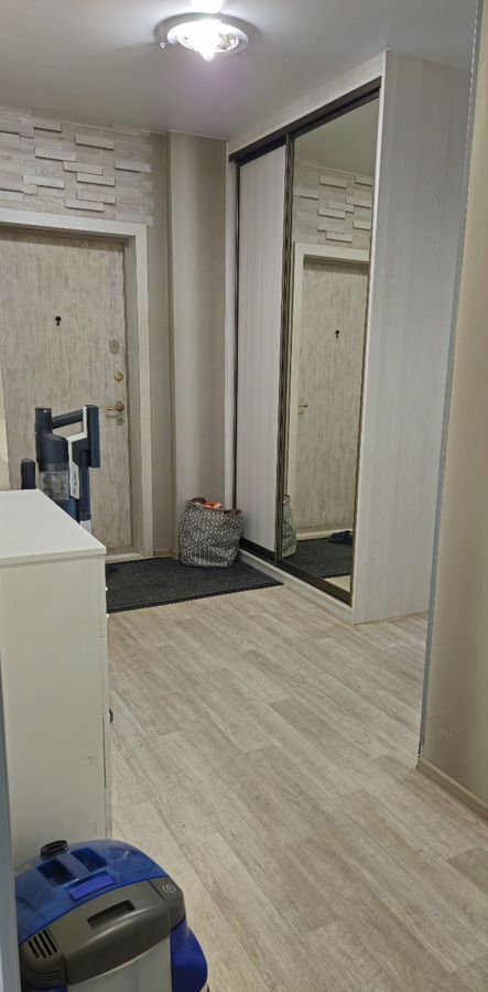 квартира г Омск р-н Кировский ул Комкова 8/1 мкр-н Солнечный фото 3