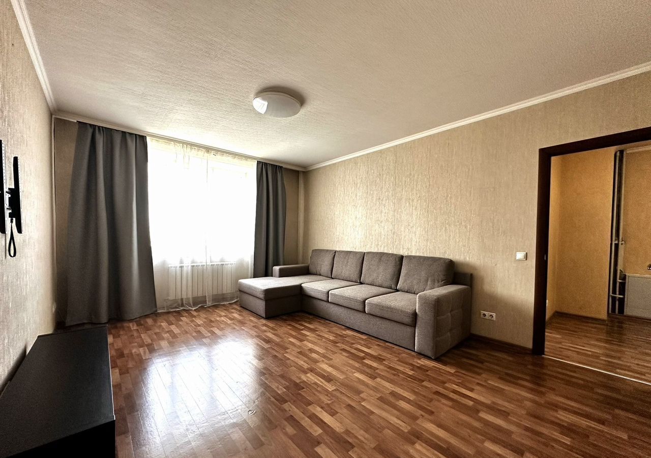 квартира г Омск р-н Центральный ул Звездова 132к/1 фото 1