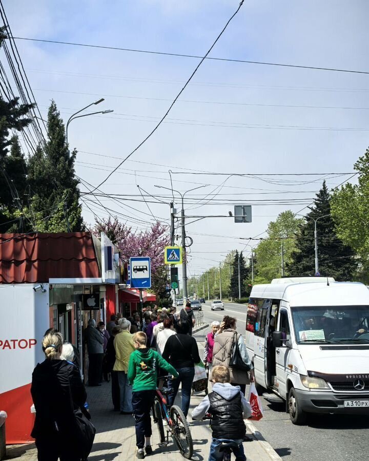 торговое помещение г Севастополь пр-кт Октябрьской революции 48 Крым фото 2