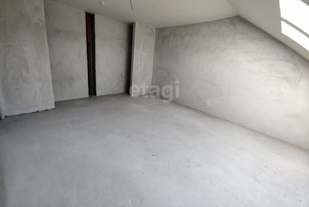 квартира г Калининград р-н Ленинградский ул А.Невского 192к/2 фото 16