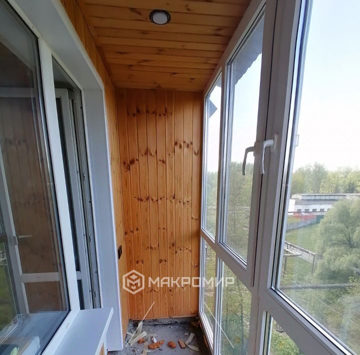 квартира г Брянск рп Радица-Крыловка Бежицкий район р-н Бежицкий ул Маяковского 1б фото 3