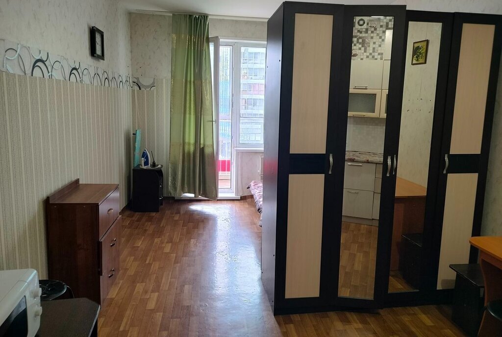 квартира г Красноярск р-н Свердловский ул Карамзина 16 фото 2