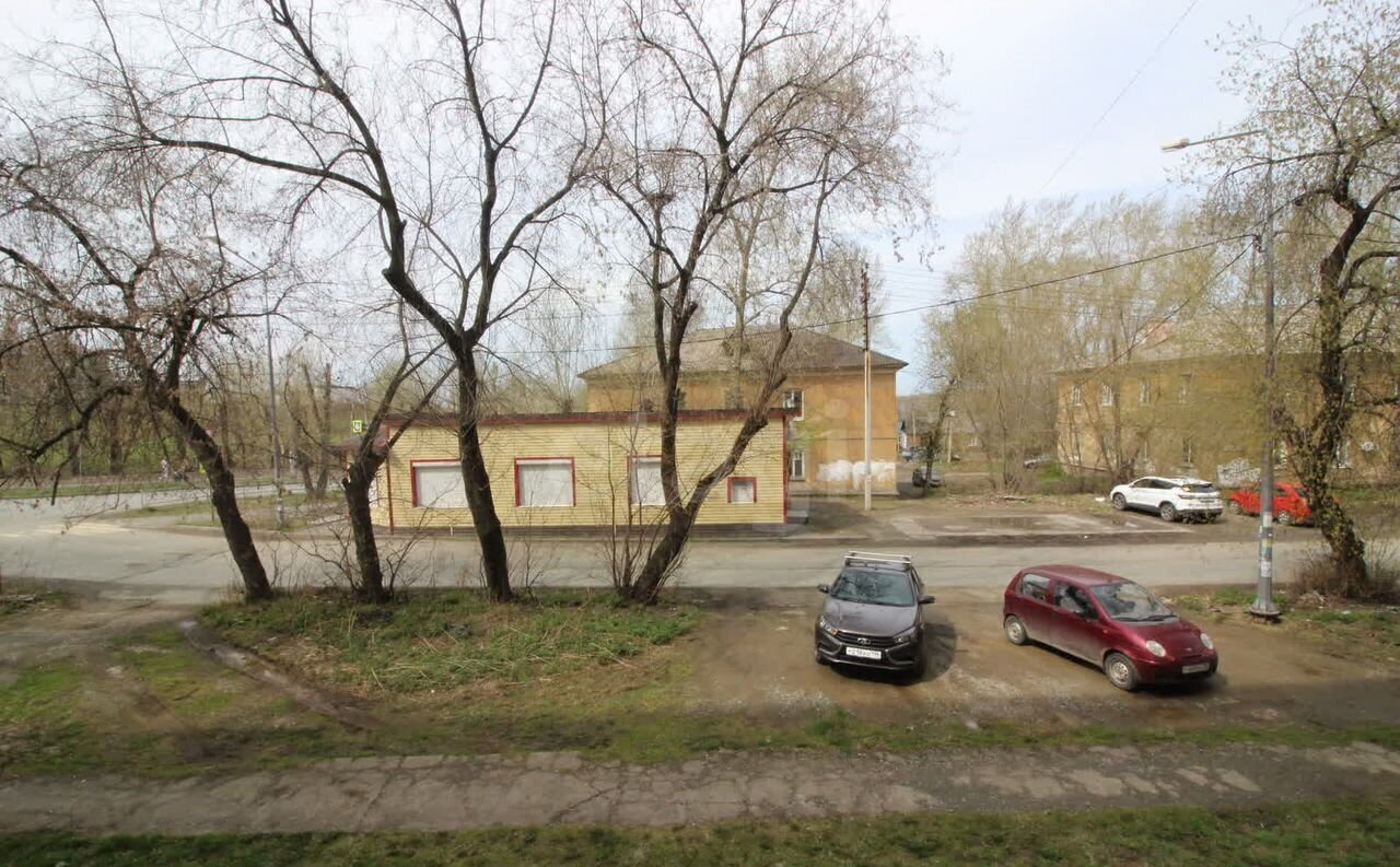 квартира г Нижний Тагил р-н Тагилстроевский ул Карла Либкнехта 38 фото 2