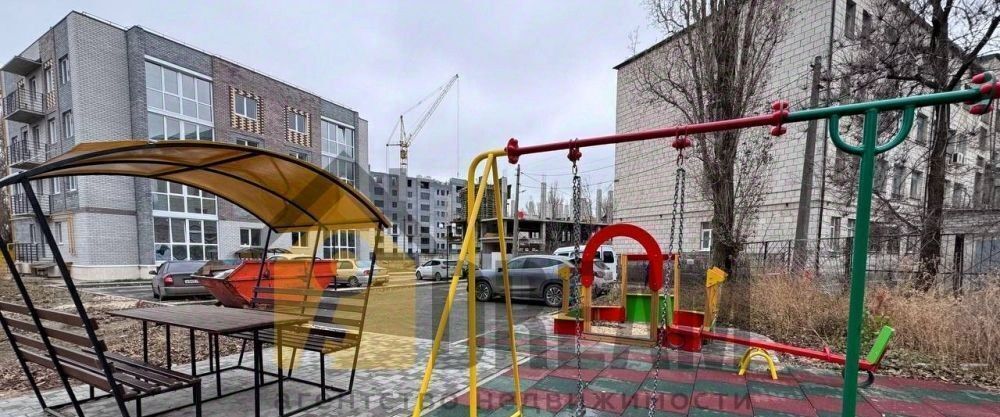 квартира г Волгоград р-н Дзержинский ул Трехгорная 18а фото 19