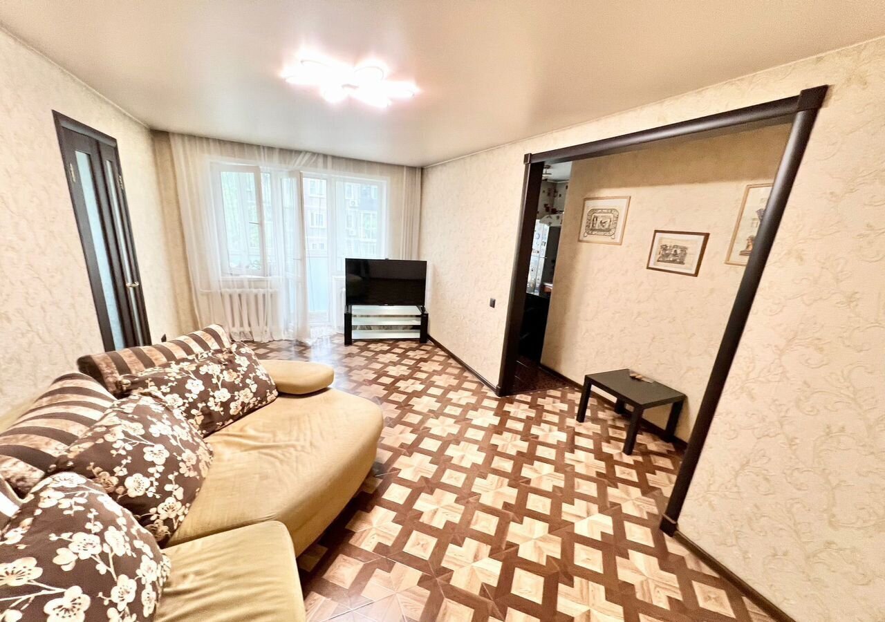 квартира г Новокузнецк р-н Центральный ул Кузнецова 15 фото 1