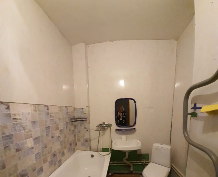 квартира г Омск р-н Кировский Солнечный ул Комкова 8 фото 6
