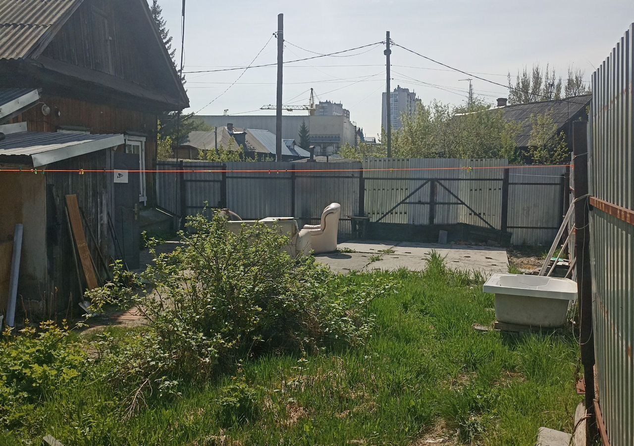 дом г Тюмень р-н Калининский ул Октябрьская 11/1 фото 1