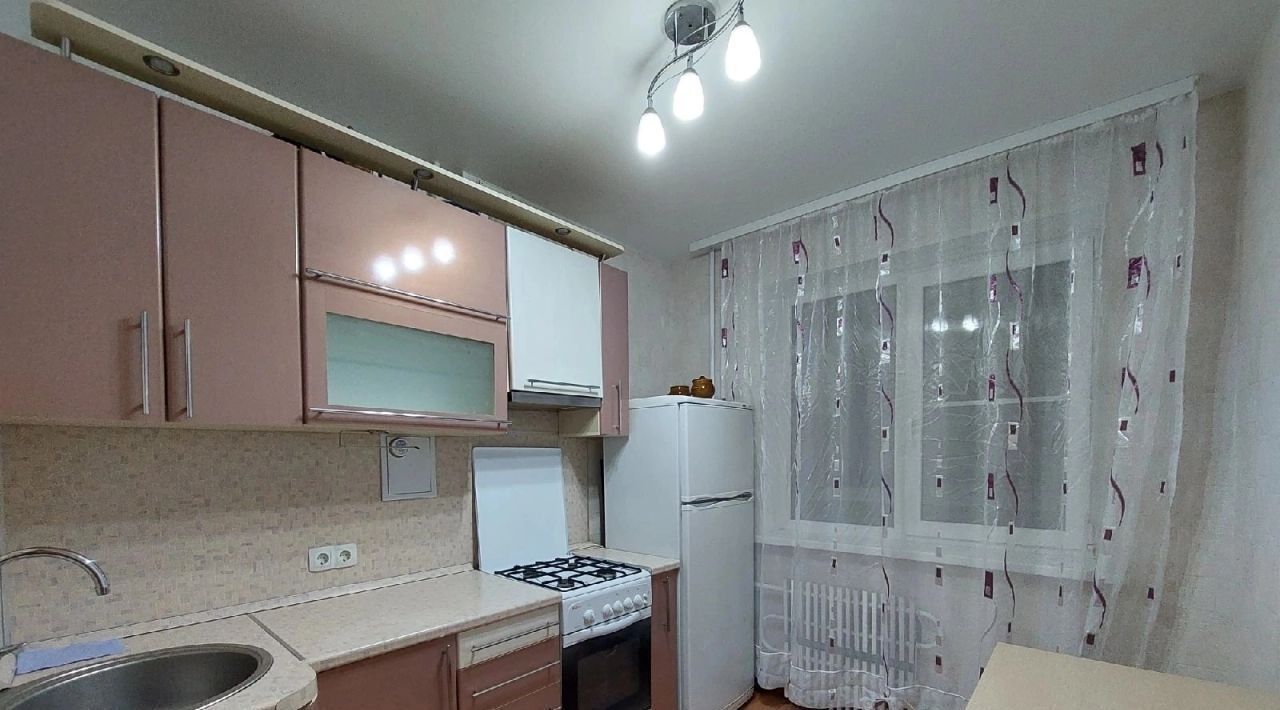 квартира г Волгоград р-н Тракторозаводский ул им. Менжинского 26 фото 1