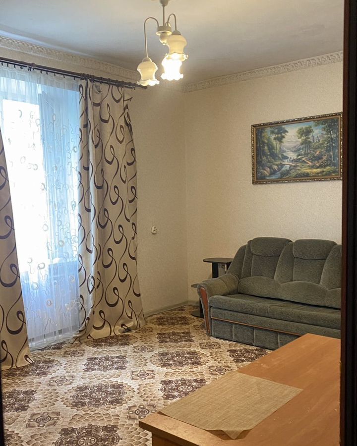 комната р-н Гатчинский г Гатчина ул Чкалова 1 фото 1