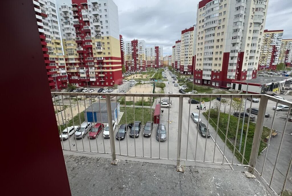 квартира г Тюмень ул Пермякова 83к/2 фото 3