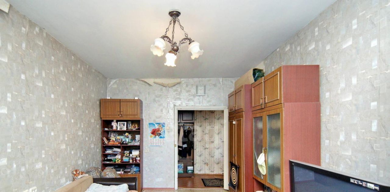 квартира г Сургут 9-10-й микрорайон ул Энергетиков 1/1 фото 4